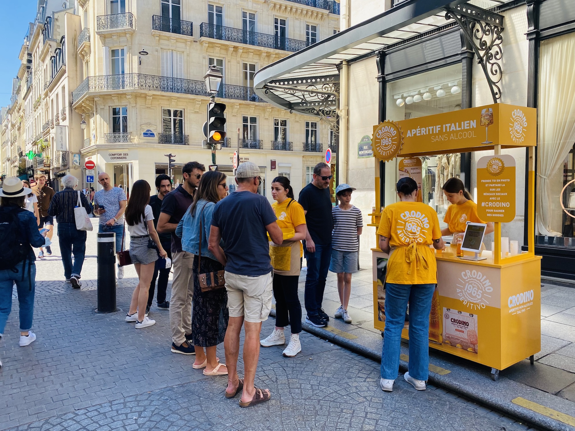 Street marketing Crodino par STRADA Marketing