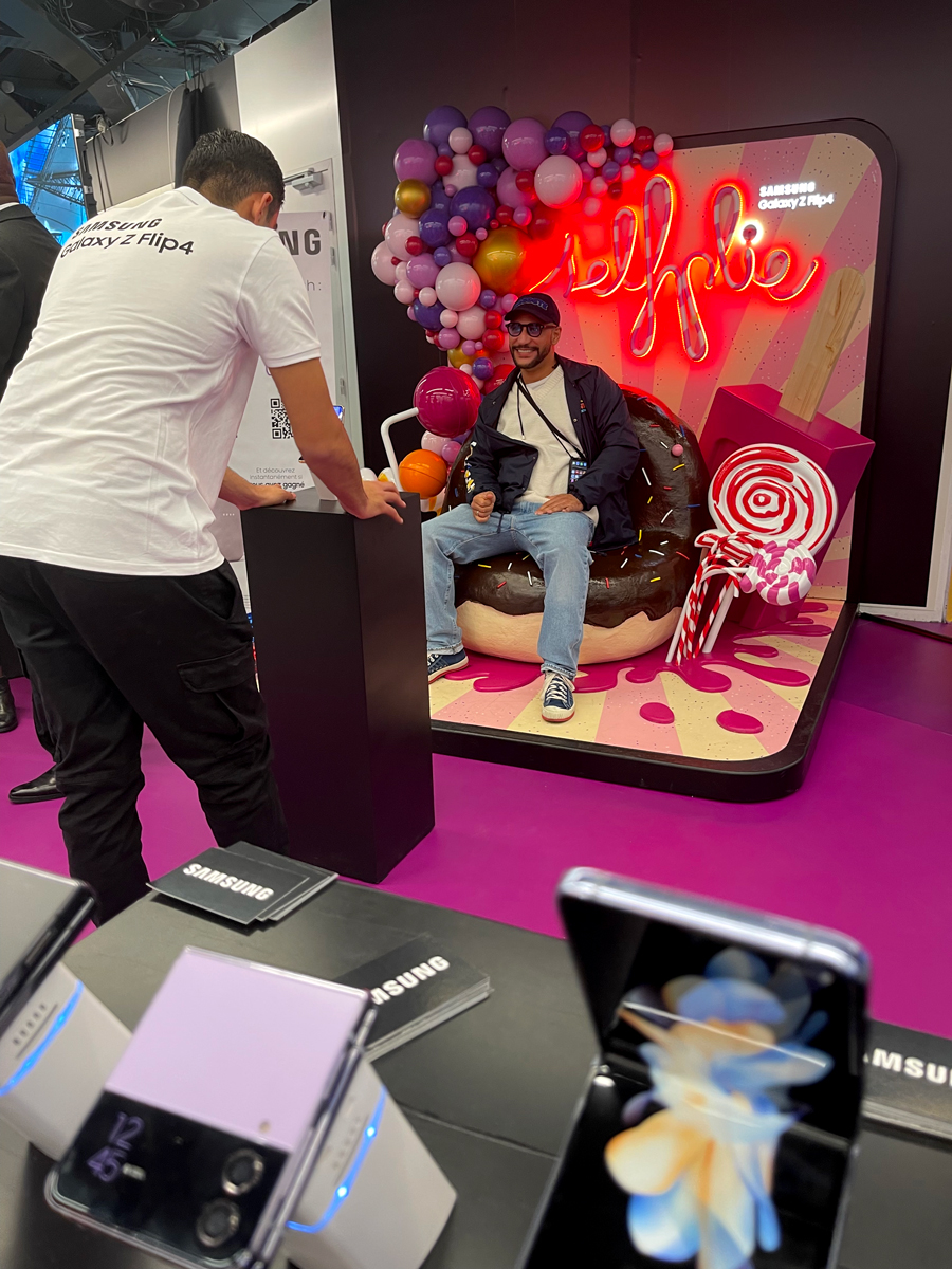 Dispositif 360° « Selfplie »pour la marque high-tech Samsung