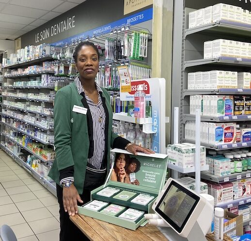 ambassadeurs de marque en pharmacie et parapharmacie Revlon