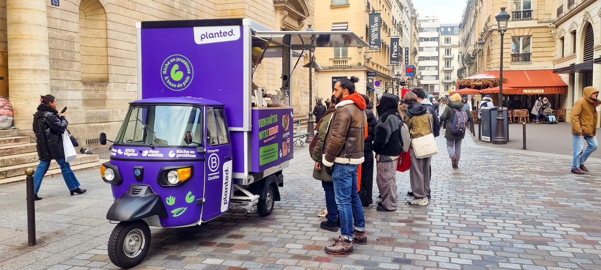 tournée événementielle parisienne avec véhicule