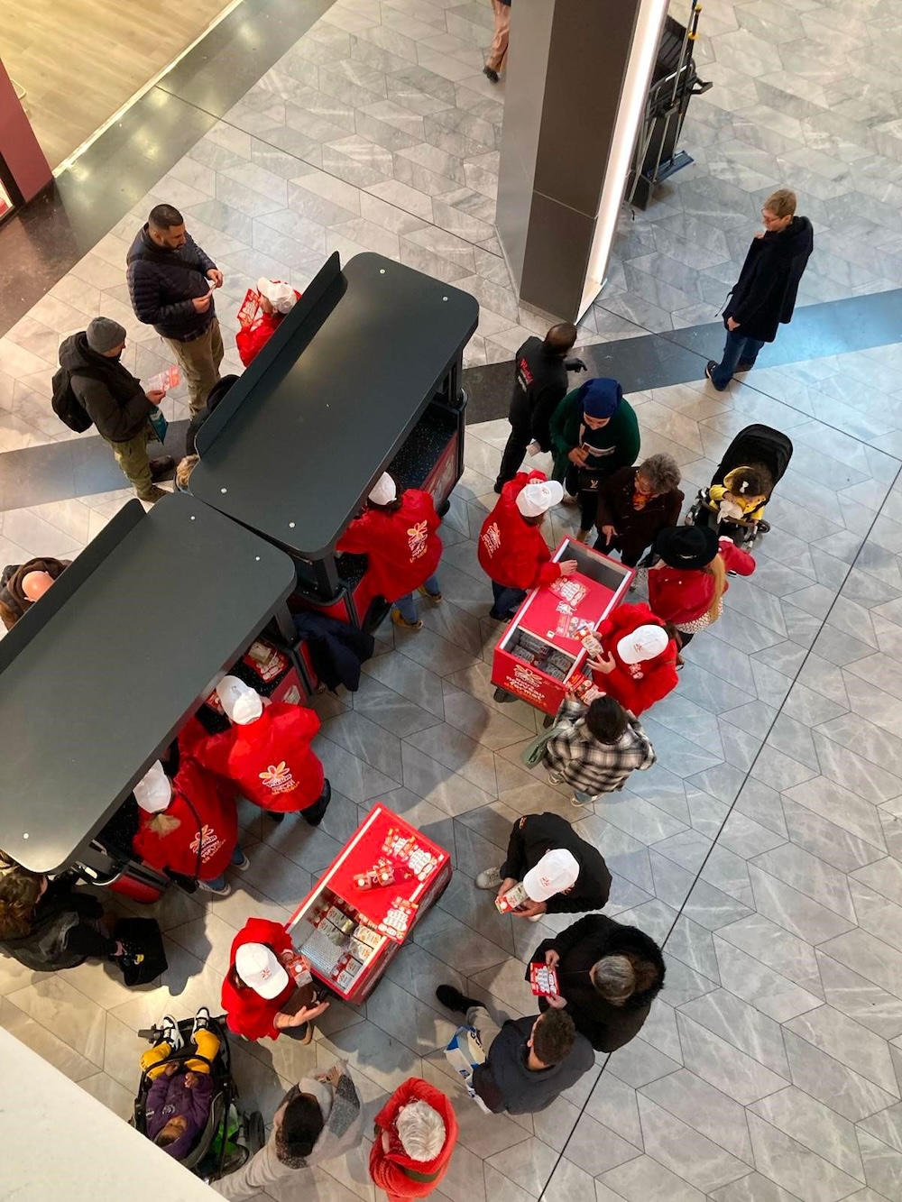 Distribution d'échantillons Yoplait brique en malls