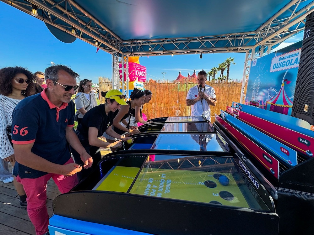 Expérience ludique Ouigo en festival par STRADA Marketing